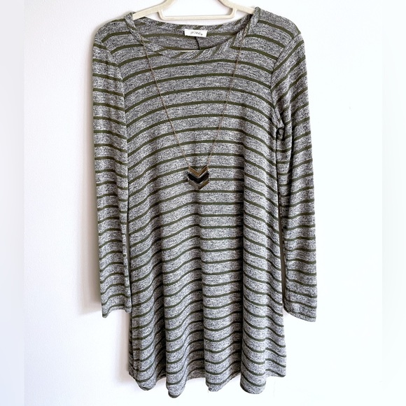 Knit Simple Dress with Long Sleeves and Horizontal Stripes and Built In Necklace - Picture 2 of 6